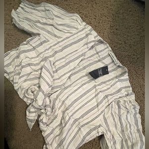 NWT-Abercrombie & Fitch Tie Crop Linen Top